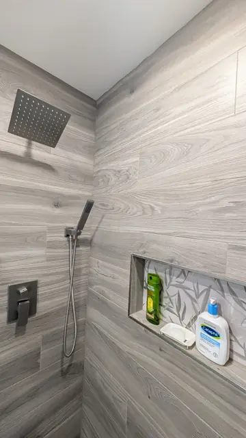 Botanical Guest Bathroom — 4 of 7