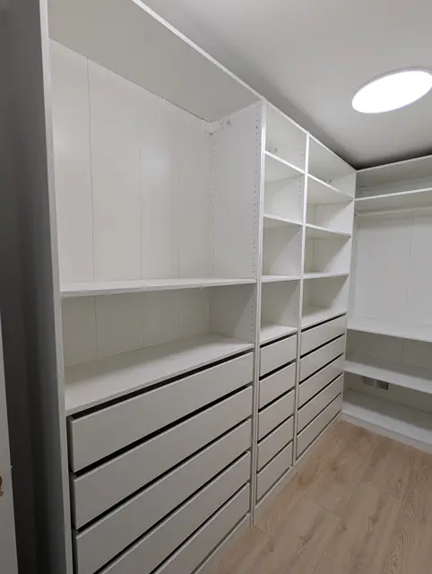 Primary Bathroom & Walk-In Closet — 4 of 11