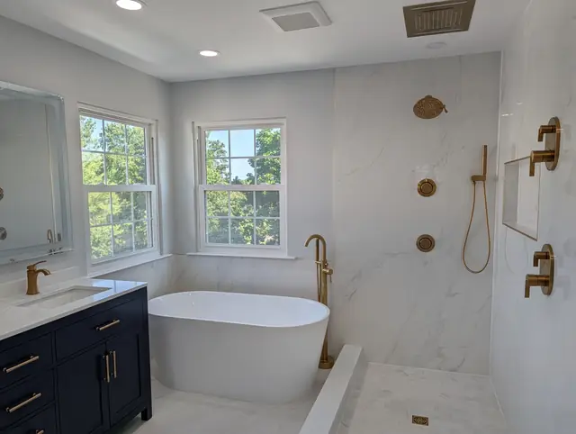 Primary Bathroom & Walk-In Closet — 11 of 11